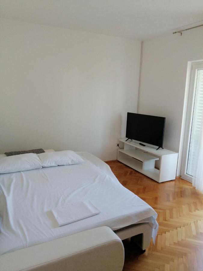 Apartment Rab Town Exterior foto